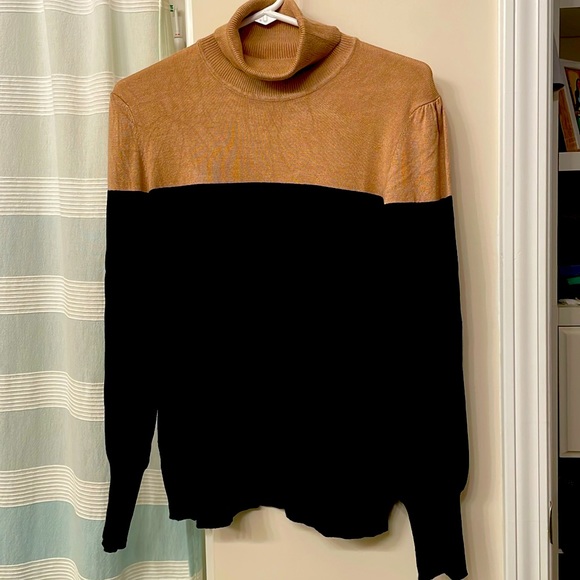 Cable & Gauge Turtle Neck Sweater Size Medium - Picture 1 of 4